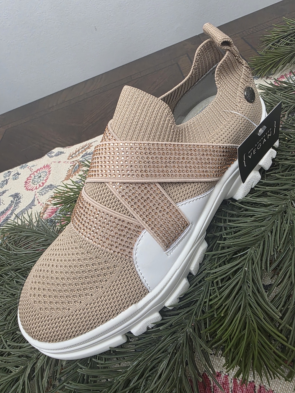 bernie mev. Women's Lucia Slip-on Sneakers in Blush